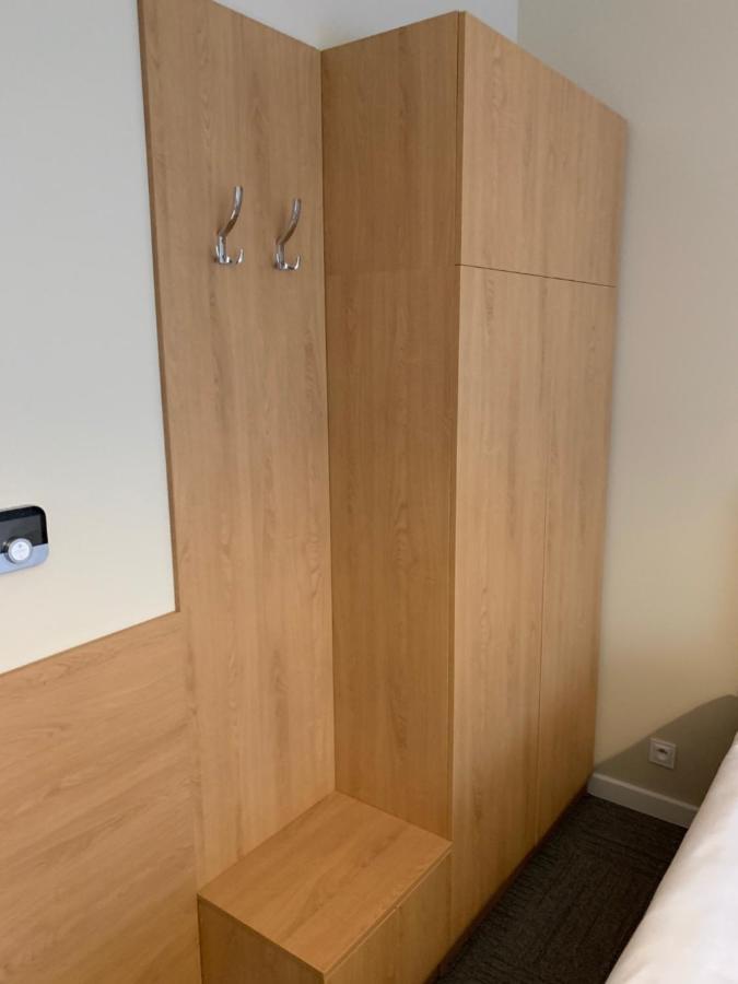 Vesna Rooms Mtp พอซนาน ภายนอก รูปภาพ
